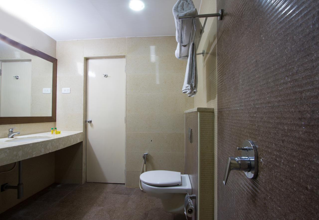 Fabhotel Sri Chakra Inn Porur Chennai Dış mekan fotoğraf